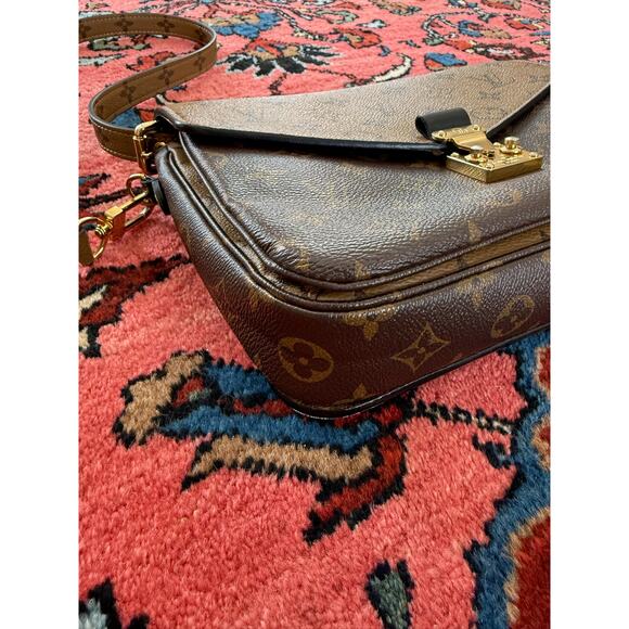 Louis Vuitton Pochette Meti Monogram Reverse Canvas MM Handbag Crossbody - Picture 11 of 12